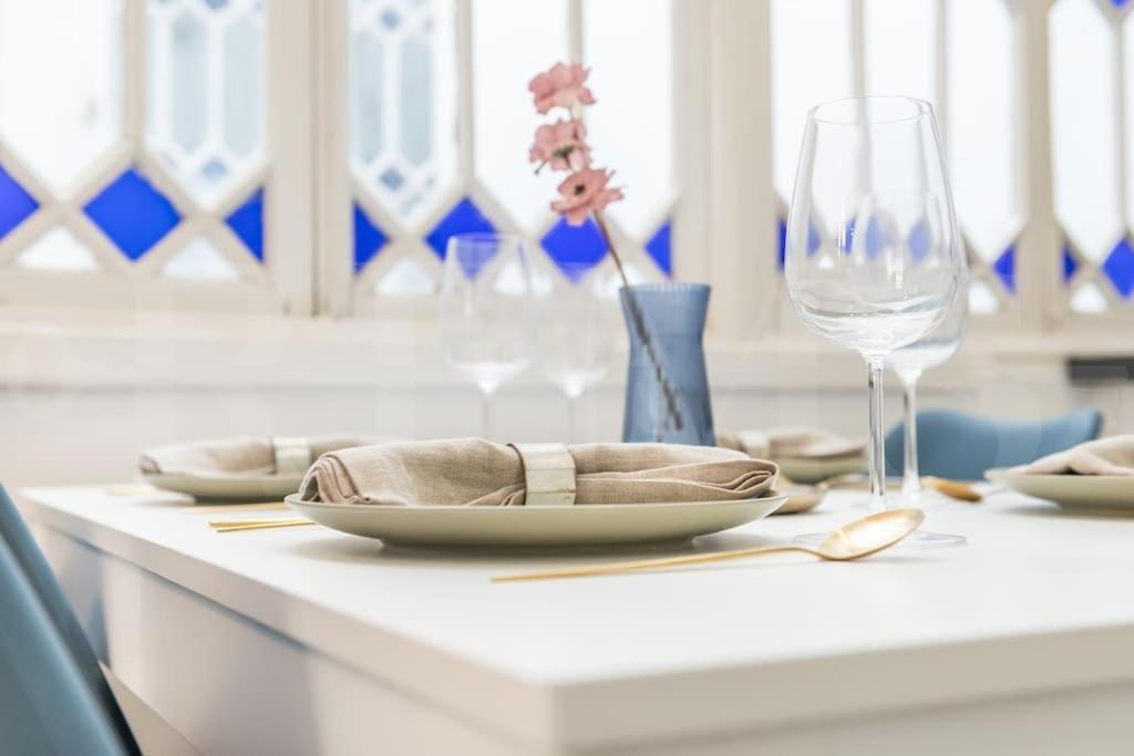 Historic Charm With Contemporary Flair By Rems Appartement Málaga